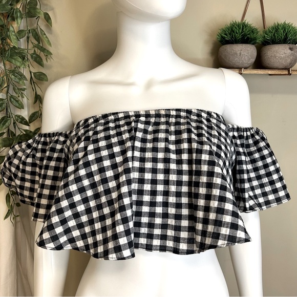 Misa Los Angeles Cotton Lunna Gingham Flutter Off Shoulder Crop Top. - Picture 4 of 10